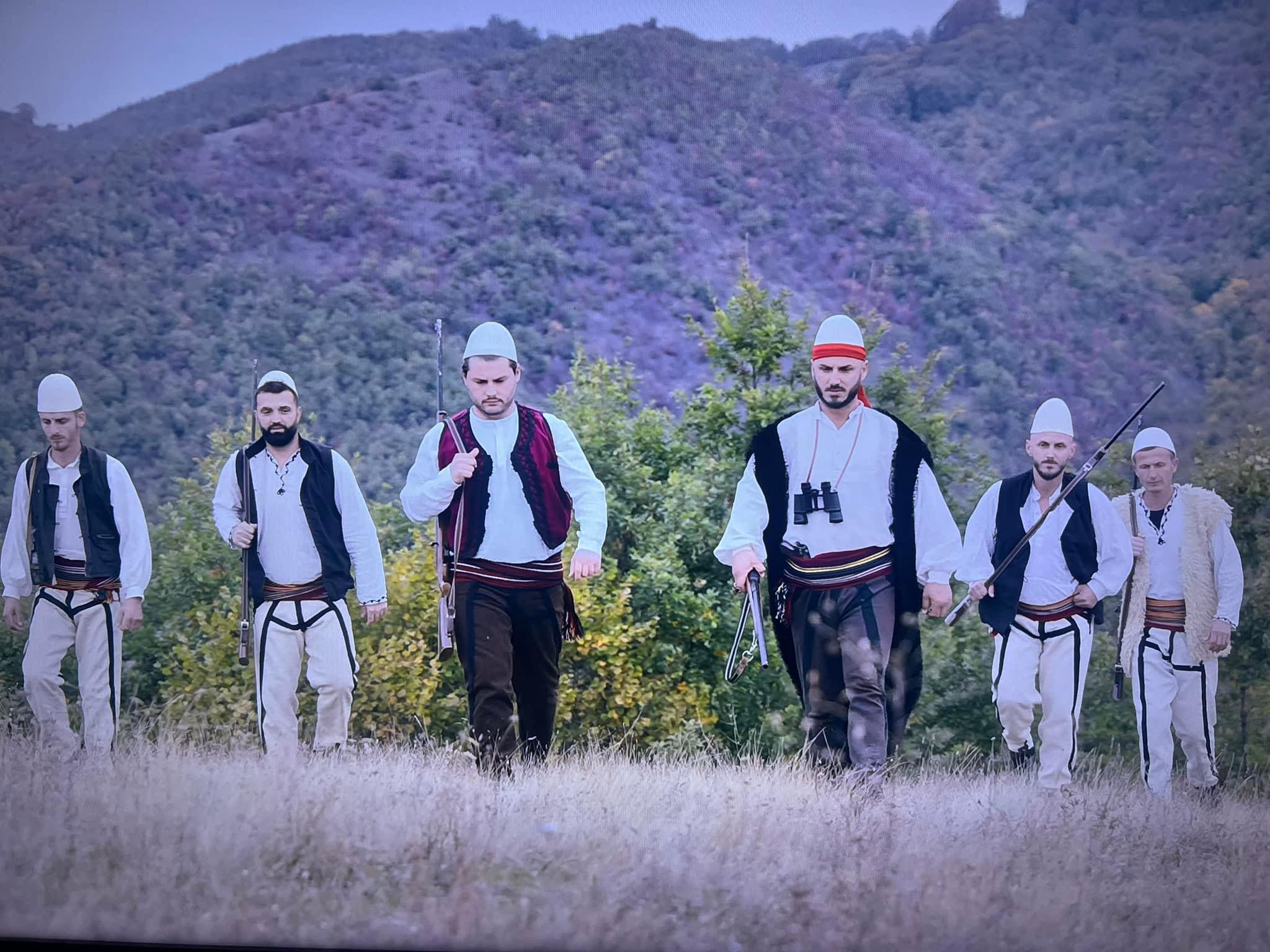 Faton Berisha - Dashni dhe Pabesi